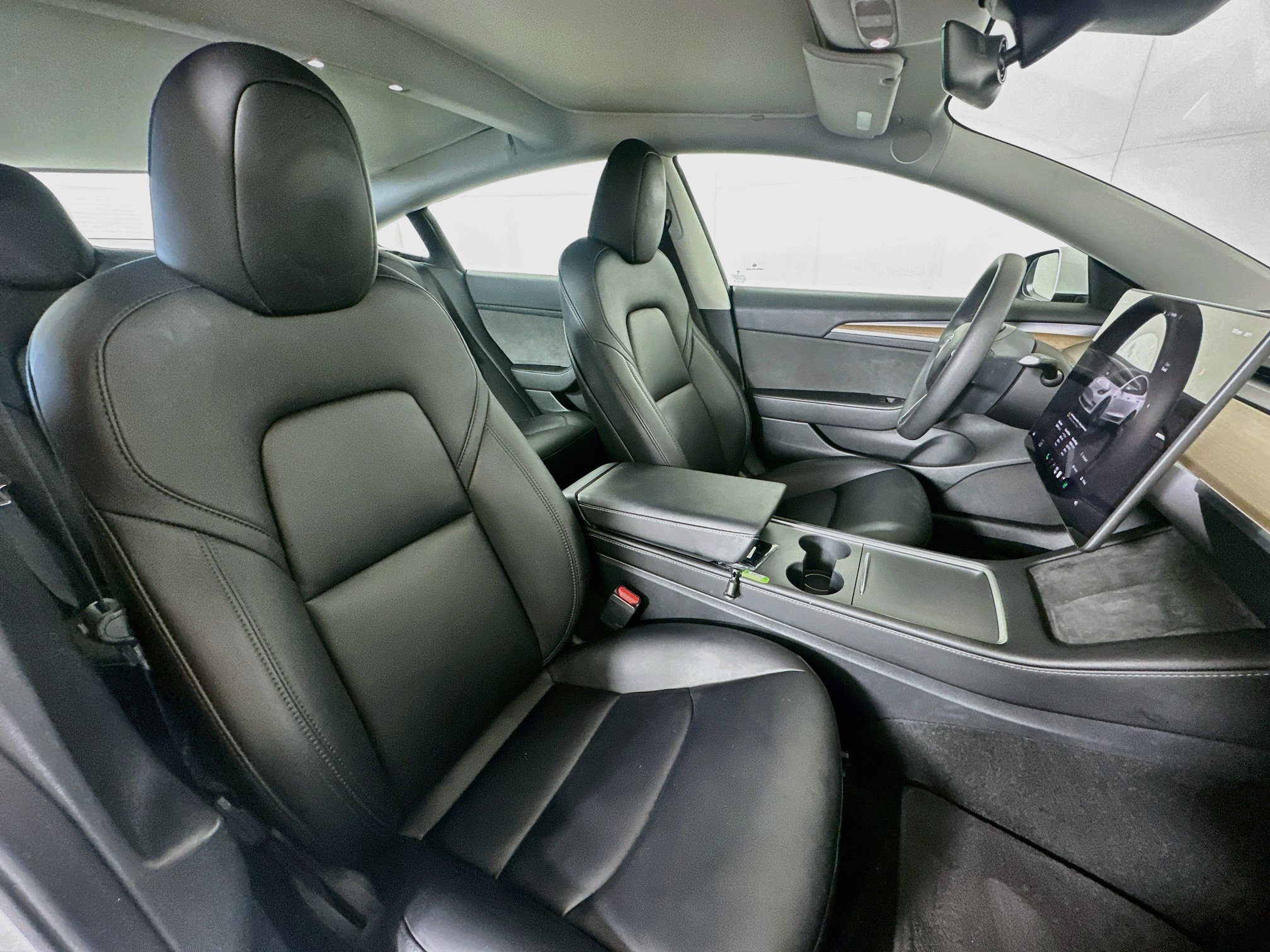 Used 2023 Tesla Model 3 Standard Range RWD image 31