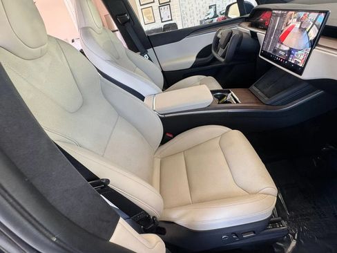 Used 2022 Tesla Model X AWD/4WD image 16