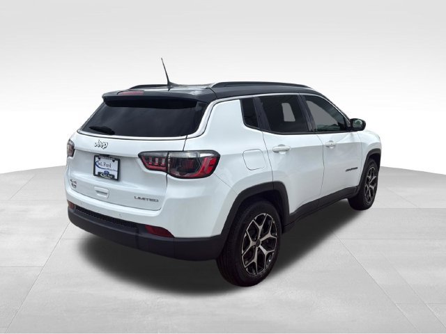 Used 2025 Jeep Compass Limited AWD/4WD image 9