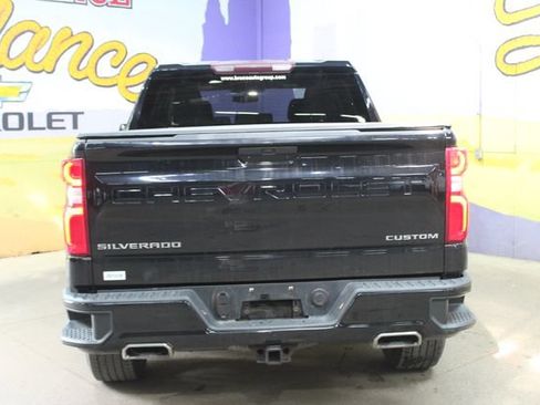 Used 2019 Chevrolet Silverado 1500 Custom w/ Custom Value Package AWD/4WD image 7