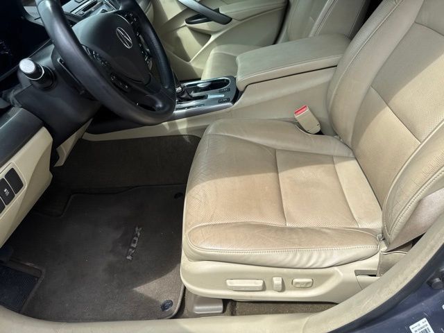 Used 2015 Acura RDX w/ Technology Package AWD/4WD image 16