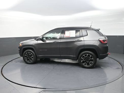 Used 2019 Jeep Compass Trailhawk AWD/4WD image 50