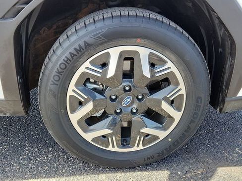 Certified 2025 Subaru Forester image 7