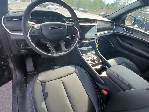 New 2026 Jeep Grand Cherokee Limited w/ Limited Altitude Package AWD/4WD image 11