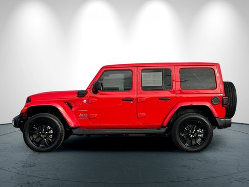 Used 2023 Jeep Wrangler Unlimited Sahara w/ Cold Weather Group image 7