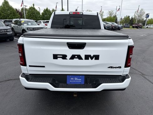 Used 2025 RAM 1500 Big Horn AWD/4WD image 8
