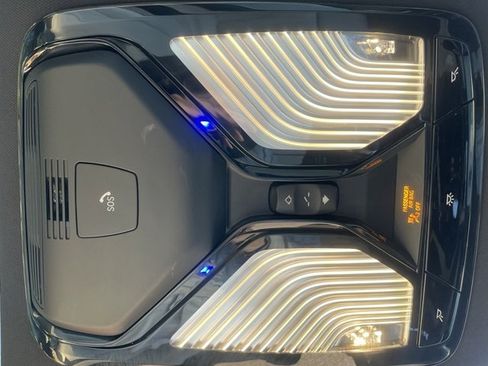 Used 2021 BMW 530i w/ Convenience Package image 22