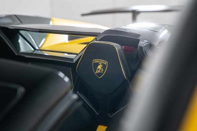 Used 2016 Lamborghini Aventador LP 750-4 Superveloce AWD/4WD image 15