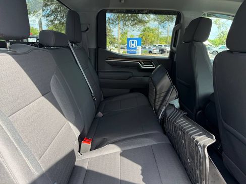 Used 2026 Chevrolet Silverado 1500 RST w/ Rally Edition RWD image 8