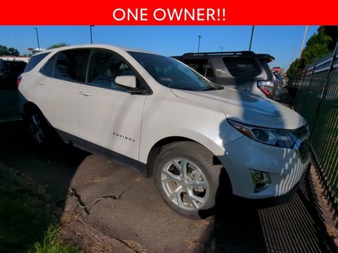 Used 2019 Chevrolet Equinox LT w/ LT Appearance Package AWD/4WD image 3