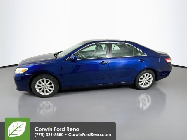Used 2011 Toyota Camry XLE FWD image 4