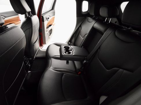 Certified 2024 Jeep Compass Limited image 15