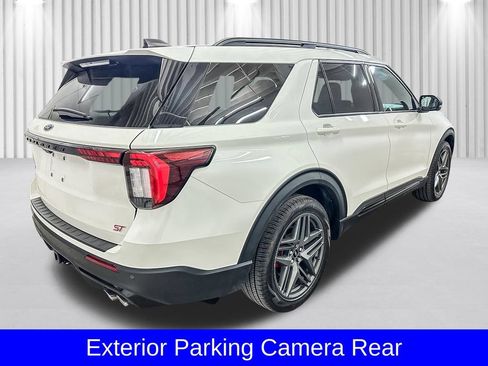 Certified 2025 Ford Explorer ST AWD/4WD image 7