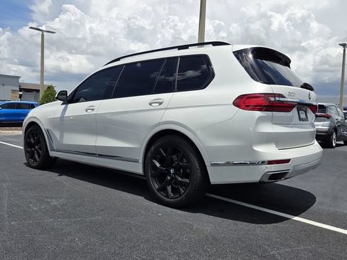 Used 2021 BMW X7 xDrive40i w/ Cold Weather Package AWD/4WD image 4