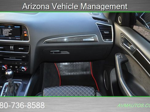 Used 2017 Audi SQ5 Premium Plus w/ Technology Package image 31