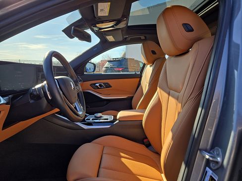 Used 2024 BMW 330i xDrive Sedan w/ Premium Package image 13