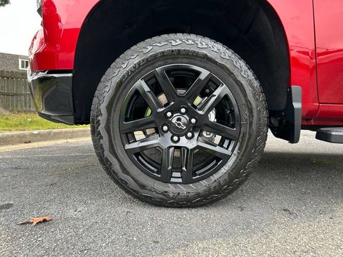 Used 2025 Chevrolet Silverado 1500 LT Trail Boss w/ Protection Package AWD/4WD image 11