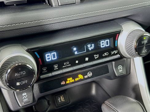 Used 2024 Toyota RAV4 XLE image 16