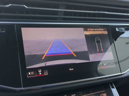 Used 2025 Audi Q7 3.0T Premium Plus image 30