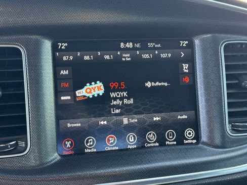 Used 2017 Dodge Charger SXT image 19