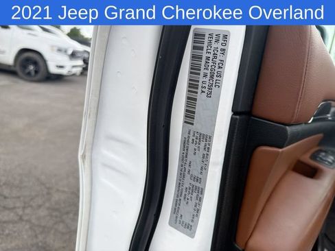 Used 2021 Jeep Grand Cherokee Overland AWD/4WD image 30