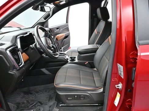 Used 2024 GMC Canyon AT4 w/ Canyon Safety Plus Package AWD/4WD image 12