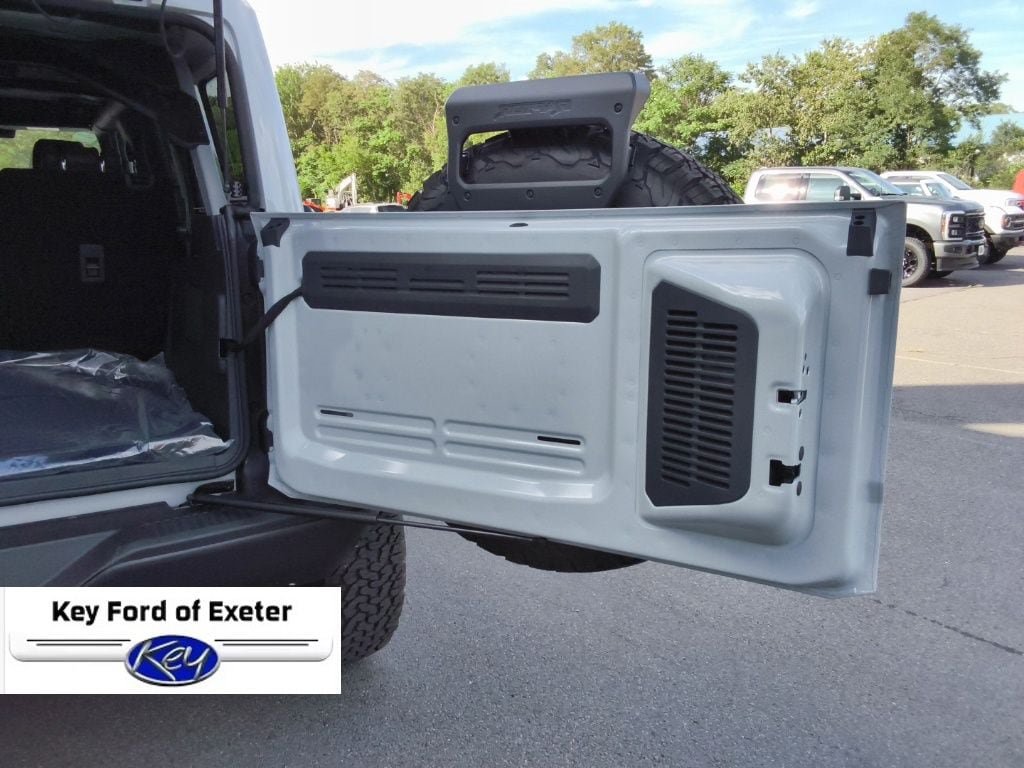 New 2026 Ford Bronco Raptor AWD/4WD image 14