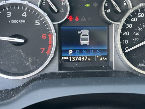 Used 2017 Toyota Tundra SR5 w/ TRD Off Road Package image 22