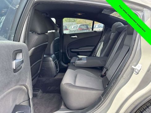 Used 2018 Dodge Charger SXT RWD image 23