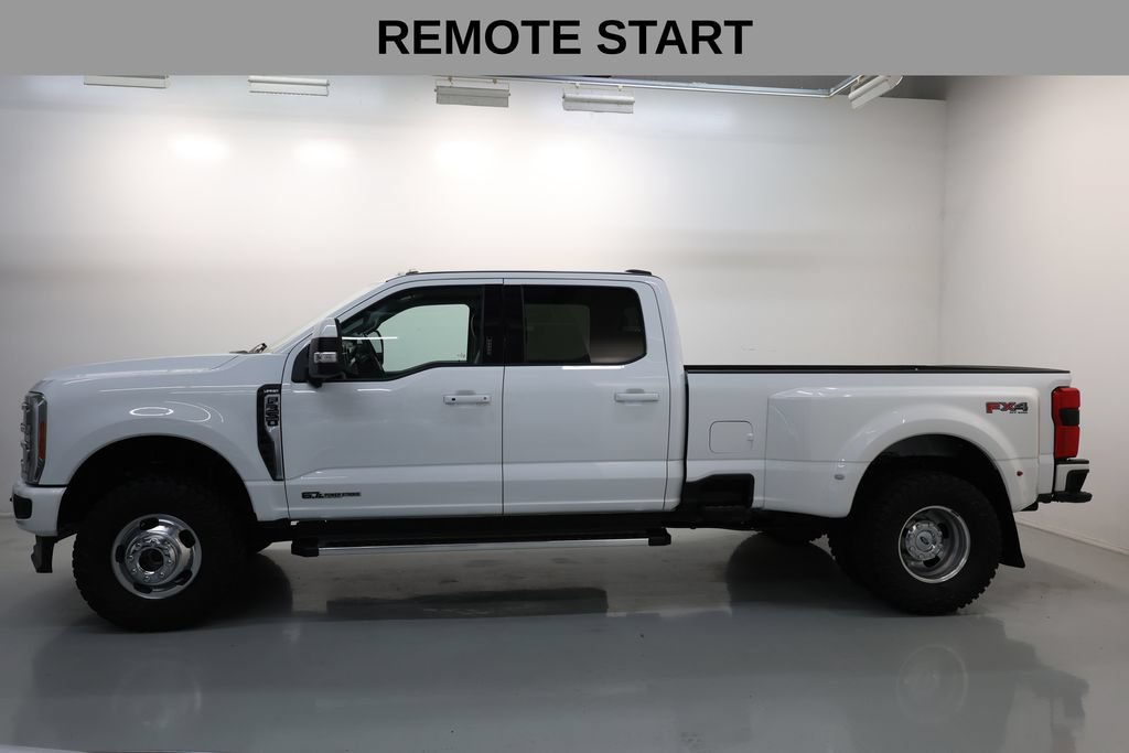 Used 2023 Ford F350 Lariat w/ FX4 Off-Road Package AWD/4WD image 22