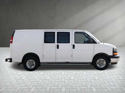 Used 2023 GMC Savana 2500 w/ Driver Convenience Package RWD image 8