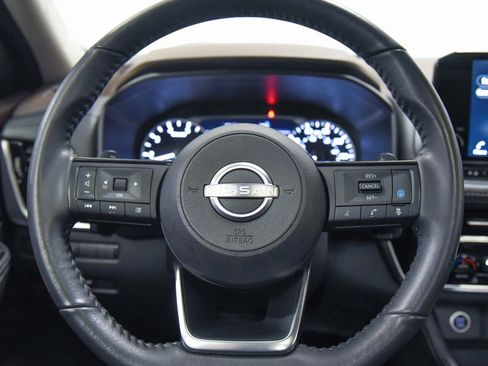 Used 2023 Nissan Rogue SL w/ SL Premium Package image 27