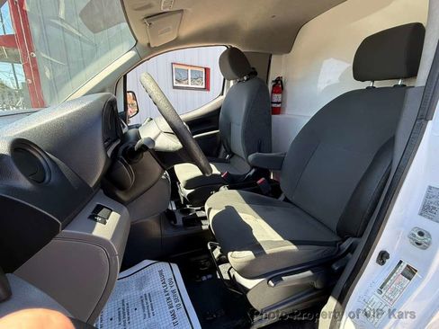 Used 2017 Nissan NV200 S image 11