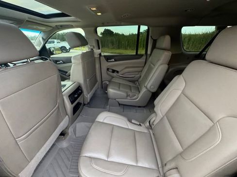 Used 2019 GMC Yukon XL SLT w/ Premium Edition RWD image 29
