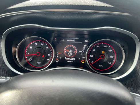 Used 2016 Dodge Charger SXT RWD image 11