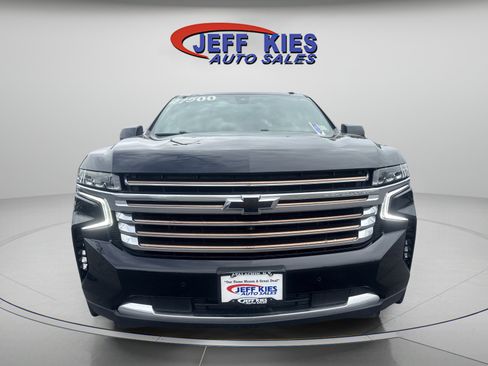 Used 2022 Chevrolet Tahoe High Country AWD/4WD image 2