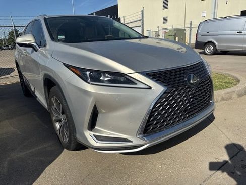 Used 2020 Lexus RX 350L FWD w/ Premium Package image 3