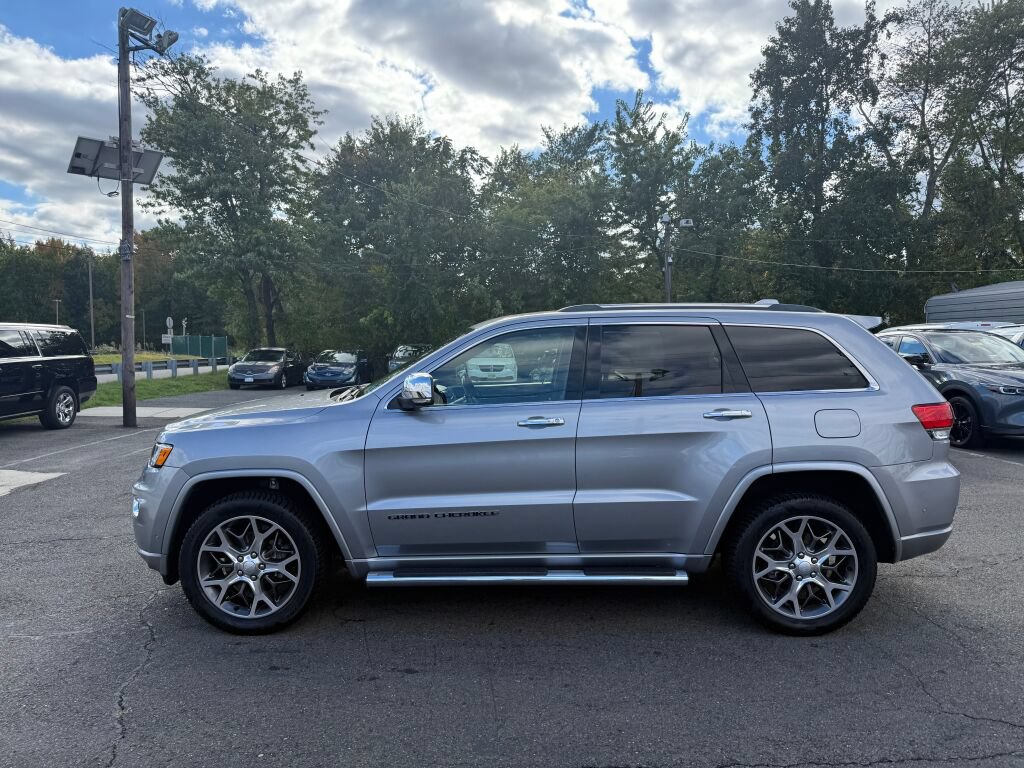 Used 2020 Jeep Grand Cherokee Overland w/ Trailer Tow Group IV RWD image 4