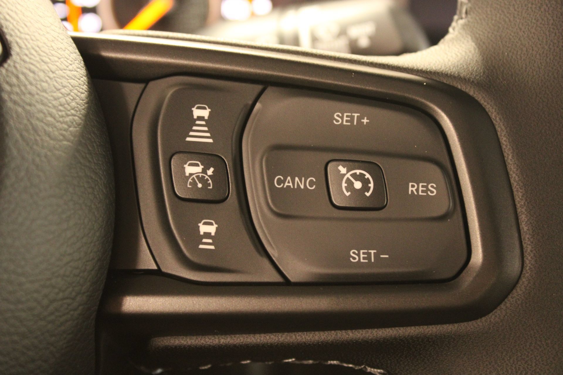 New 2026 Jeep Gladiator Mojave AWD/4WD image 32