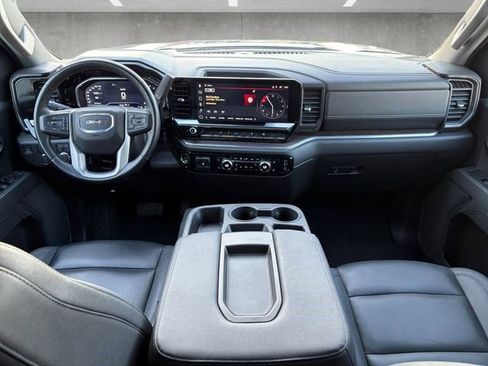 Certified 2025 GMC Sierra 1500 SLT image 16