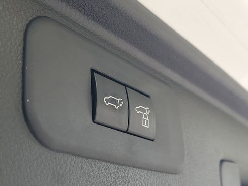 Used 2024 Toyota Grand Highlander Platinum image 10