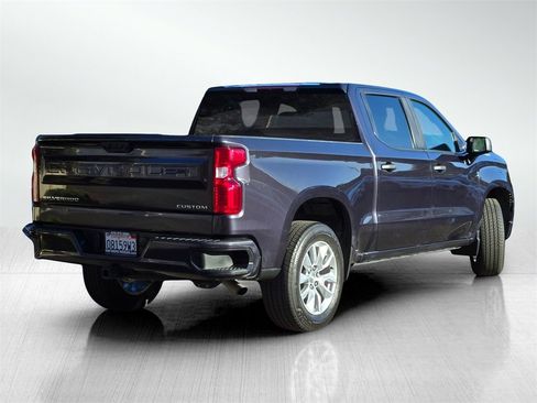 Used 2023 Chevrolet Silverado 1500 Custom image 4