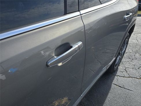 Used 2019 GMC Acadia Denali w/ Technology Package image 13