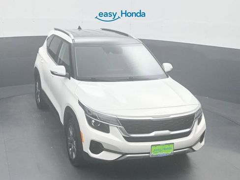 Used 2023 Kia Seltos S w/ Navigation Package image 20