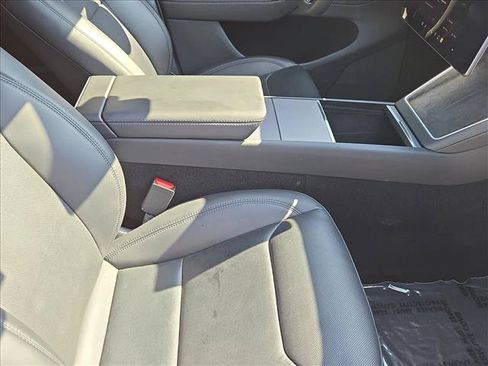 Used 2026 Tesla Model Y Long Range AWD/4WD image 21
