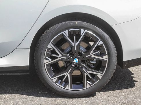 New 2026 BMW 228i w/ Technology Package FWD image 8
