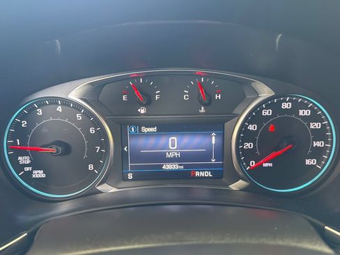 Used 2024 Chevrolet Equinox LT FWD image 22