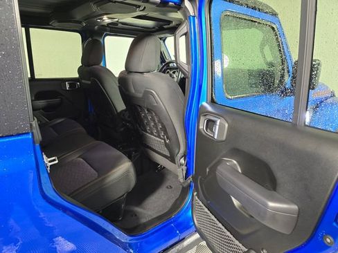 Used 2022 Jeep Gladiator Mojave image 15