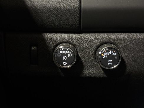 Used 2022 Chevrolet Colorado LT w/ Safety Package AWD/4WD image 17