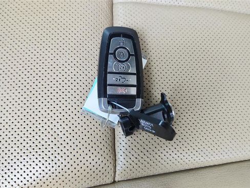 Used 2018 Ford F150 Lariat w/ Equipment Group 502A Luxury image 47